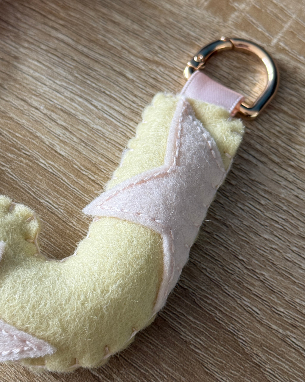 hand stitched felt bag charm - twinkle star
